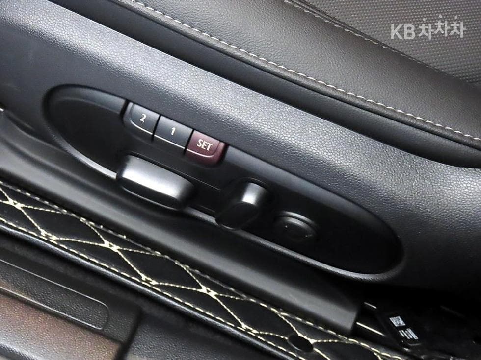 Мини 클럽맨 Второ поколение1.5 Cooper Classic Стандартен - 14
