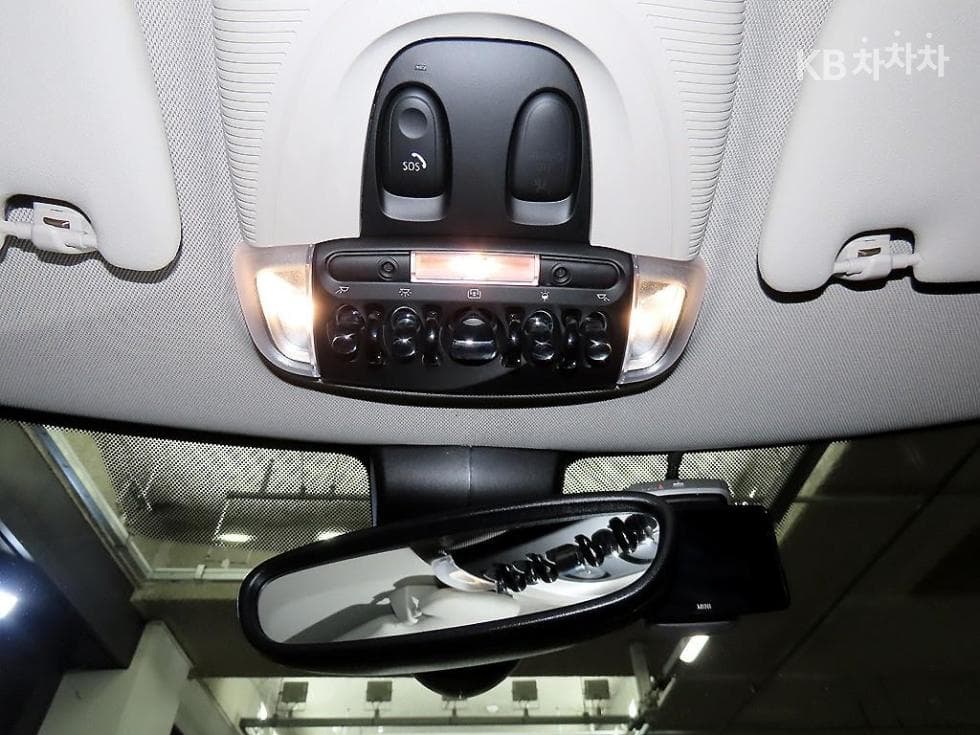Мини 클럽맨 Второ поколение1.5 Cooper Classic Стандартен - 16