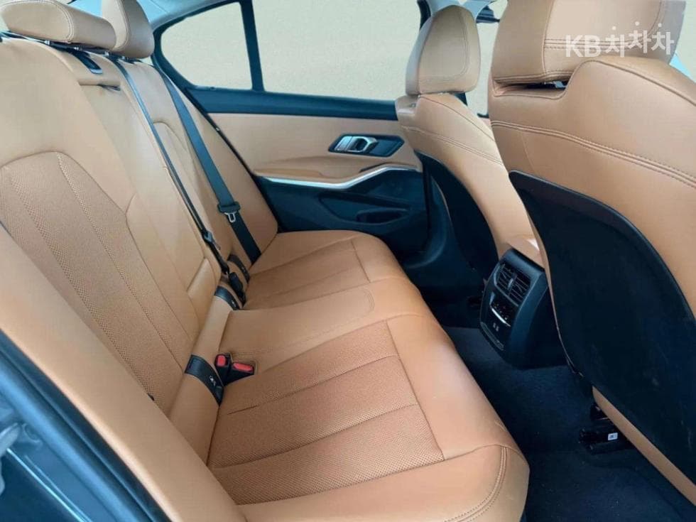 BMW 3 Серия (G20)320i Стандартен - 10