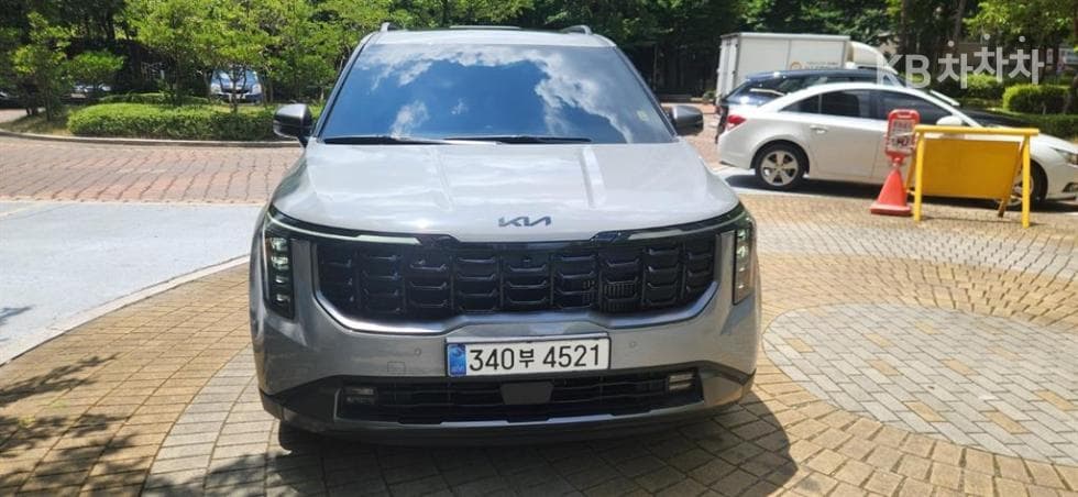 Киа The New (фейслифт) Канивал Хибрид 4-то поколение 1.6 HEV 7-местен (Лимузин) X-Line - Image 1