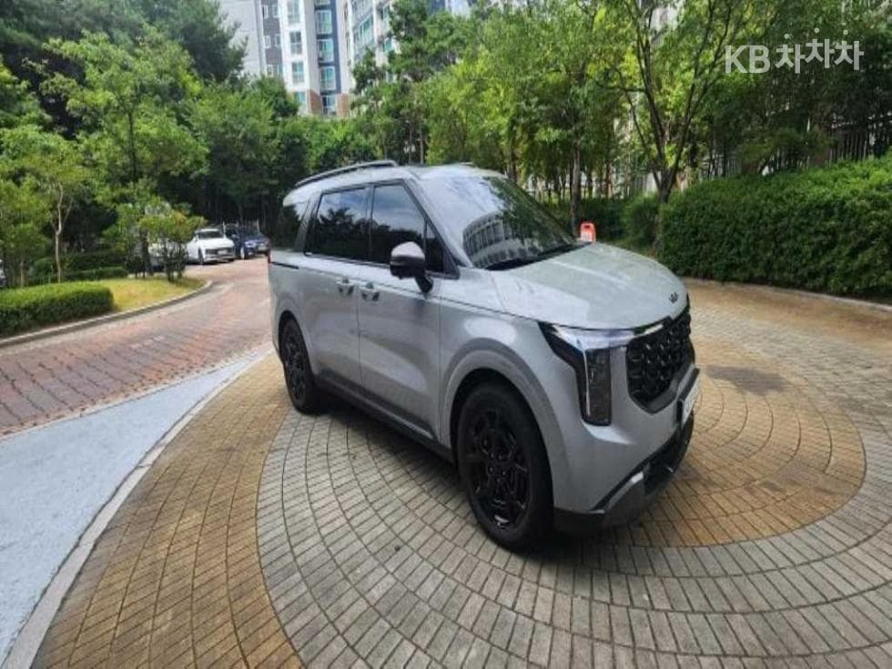 Киа The New (фейслифт) Канивал Хибрид 4-то поколение1.6 HEV 7-местен (Лимузин) X-Line - 6