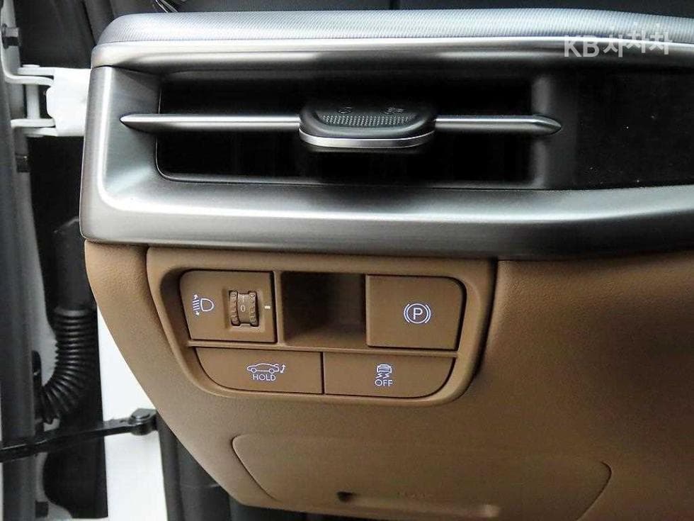 Хюндай Ди Всеново Grandeur (Azera)2.5L бензин 2WD Premium - 12