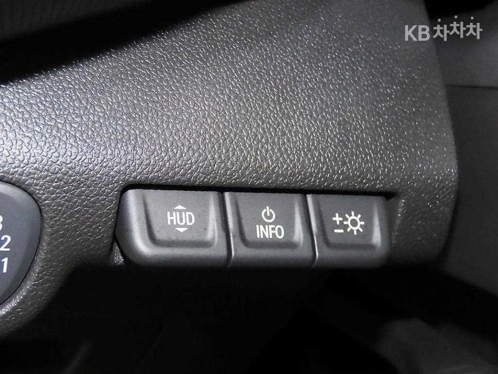 Джи Ем Корея Trailblazer1.35 Бензин AWD RS - 14