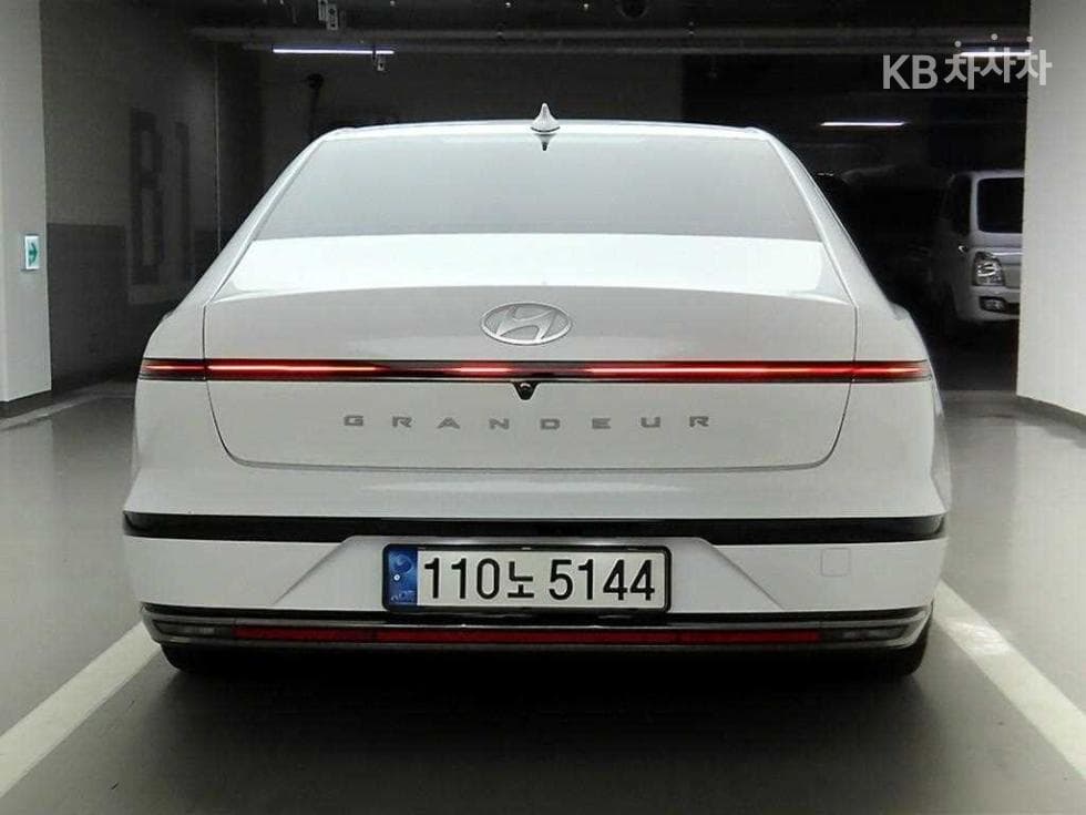 Хюндай Ди Всеново Grandeur (Azera)2.5L бензин 2WD Calligraphy - 3