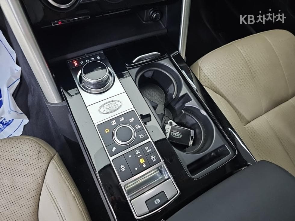 Land Rover 디스커버리53.0 TD6 HSE - 8
