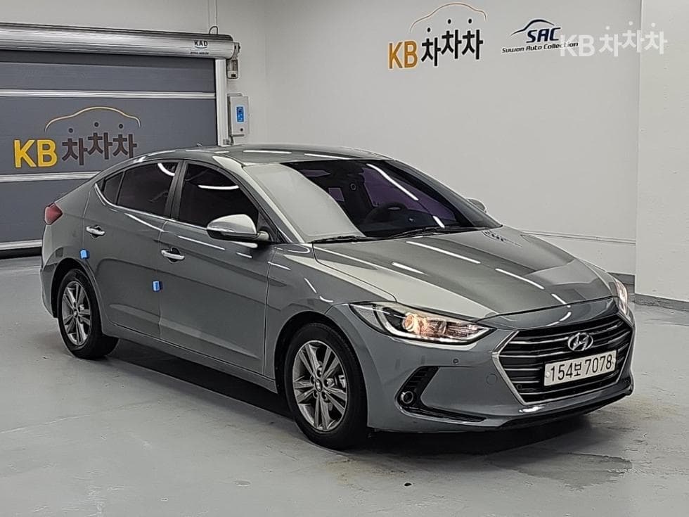 Хюндай Avante (Elantra)AD1.6 GDi Modern - 4