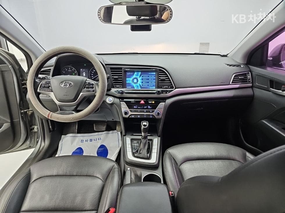 Хюндай Avante (Elantra)AD1.6 GDi Modern - 7