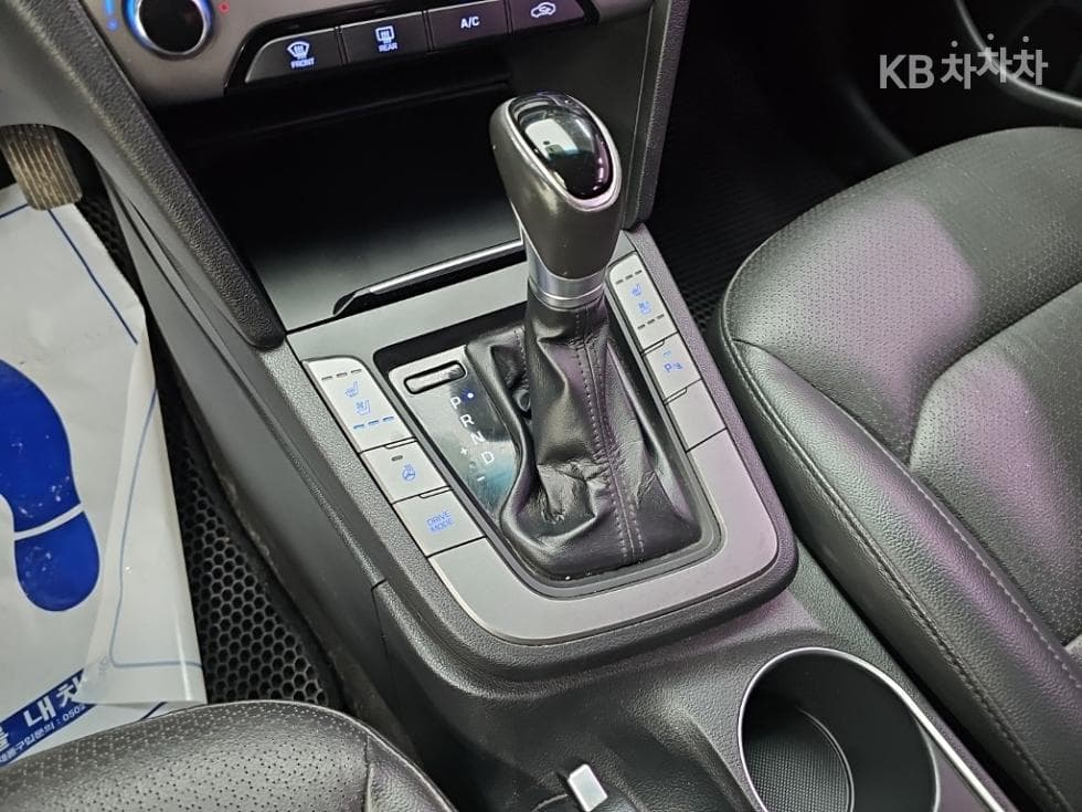 Хюндай Avante (Elantra)AD1.6 GDi Modern - 8
