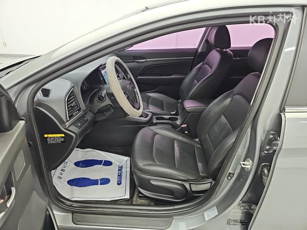 Хюндай Avante (Elantra)AD1.6 GDi Modern - 11