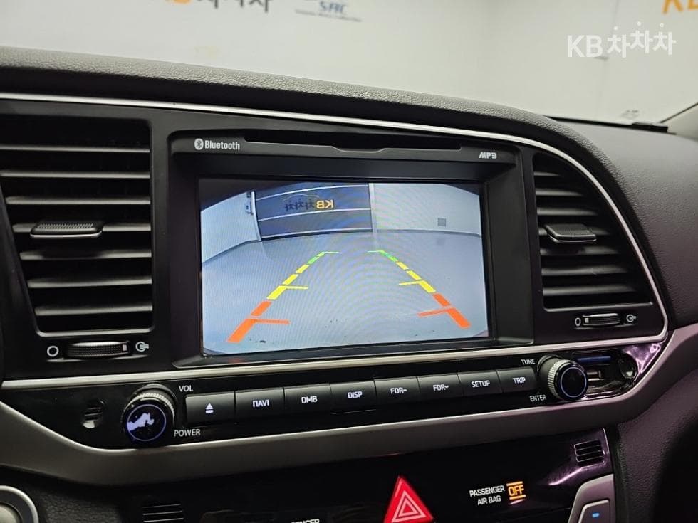 Хюндай Avante (Elantra)AD1.6 GDi Modern - 14