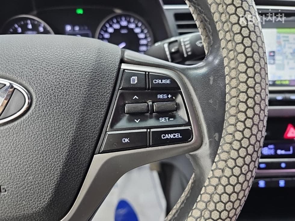 Хюндай Avante (Elantra)AD1.6 GDi Modern - 16