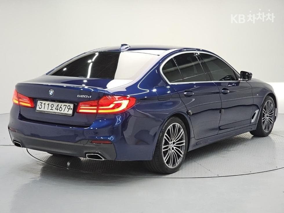 BMW 올New5 Series (G30)520d M Sport Plus - 4