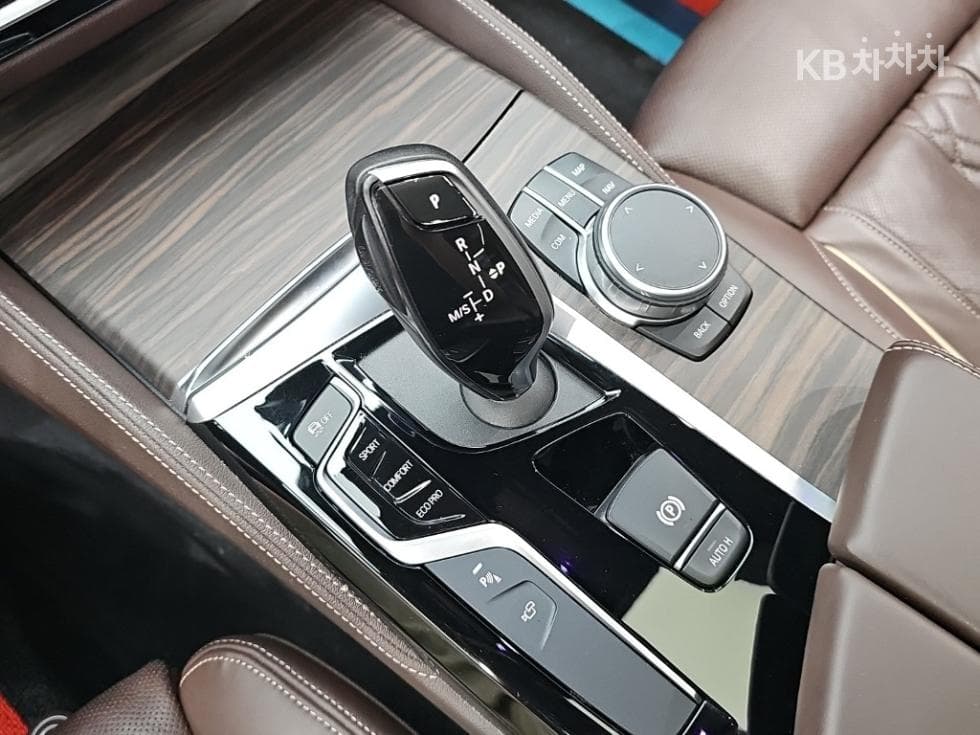 BMW 올New5 Series (G30)520d M Sport Plus - 8