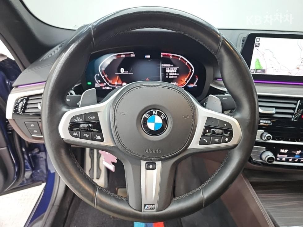 BMW 올New5 Series (G30)520d M Sport Plus - 9