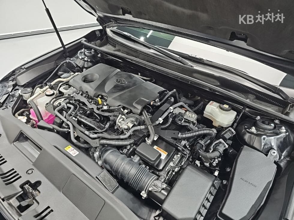 Toyota Camry XV702.5L хибрид LE - 5