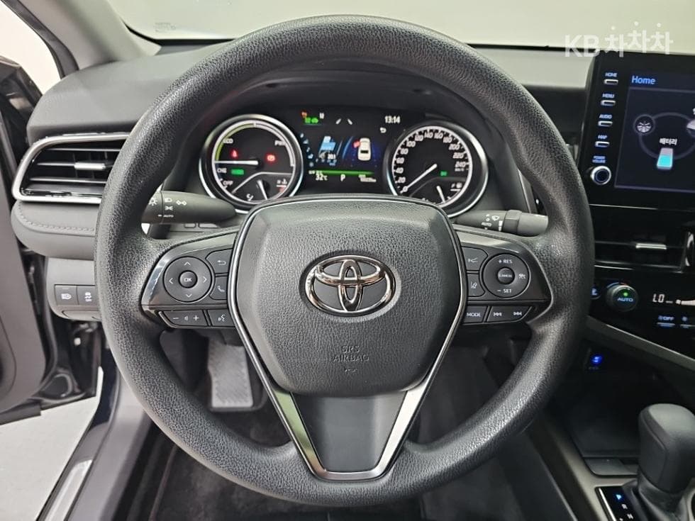 Toyota Camry XV702.5L хибрид LE - 9