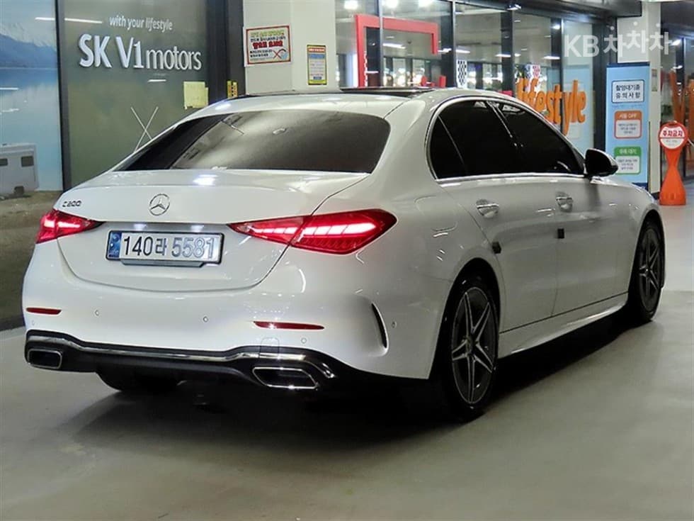 Mercedes-Benz C-Клас 6세대(W206)C200 AMG Line - 4