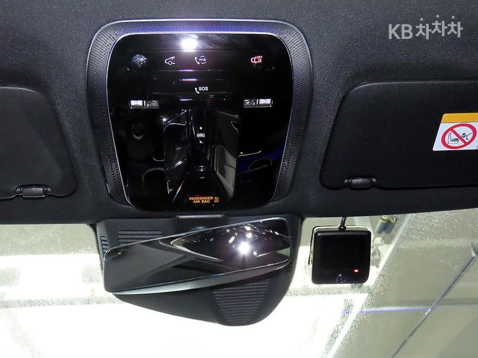 Mercedes-Benz C-Клас 6세대(W206)C200 AMG Line - 14