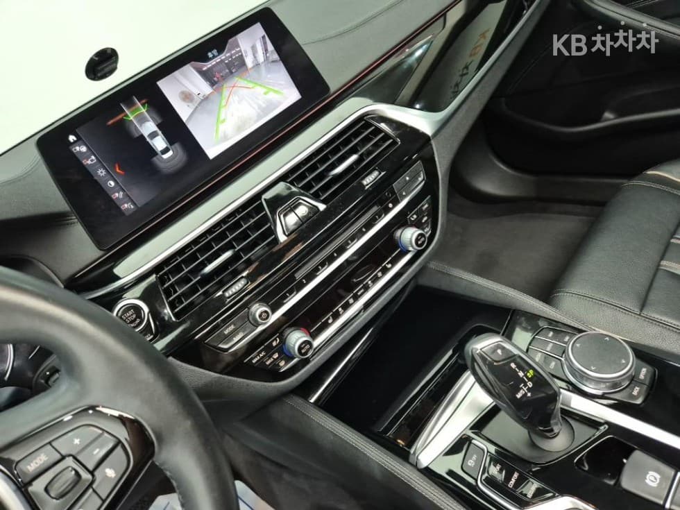 BMW 올Нов5 Серия (G30)520i Luxury - 9