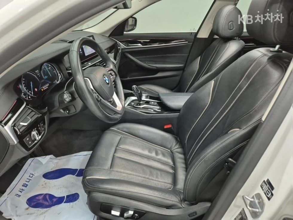 BMW 올Нов5 Серия (G30)520i Luxury - 14