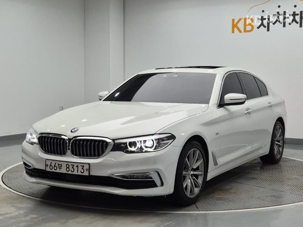 BMW 올Нов5 Серия (G30) 520i Luxury - Image 1
