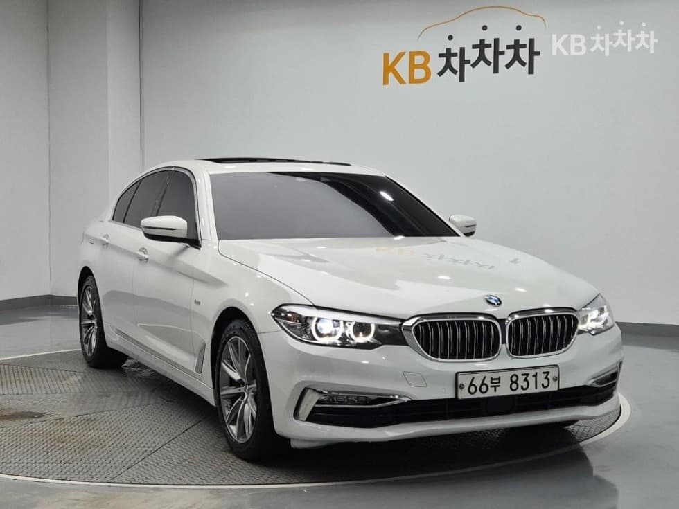 BMW 올Нов5 Серия (G30)520i Luxury - 4