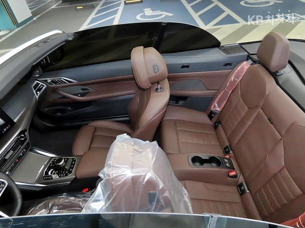 BMW 4시리즈 (G22)420i Convertible M Sport - 10