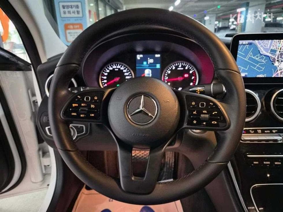 Mercedes-Benz The New (facelift) C-ClassC200 W205 - 8