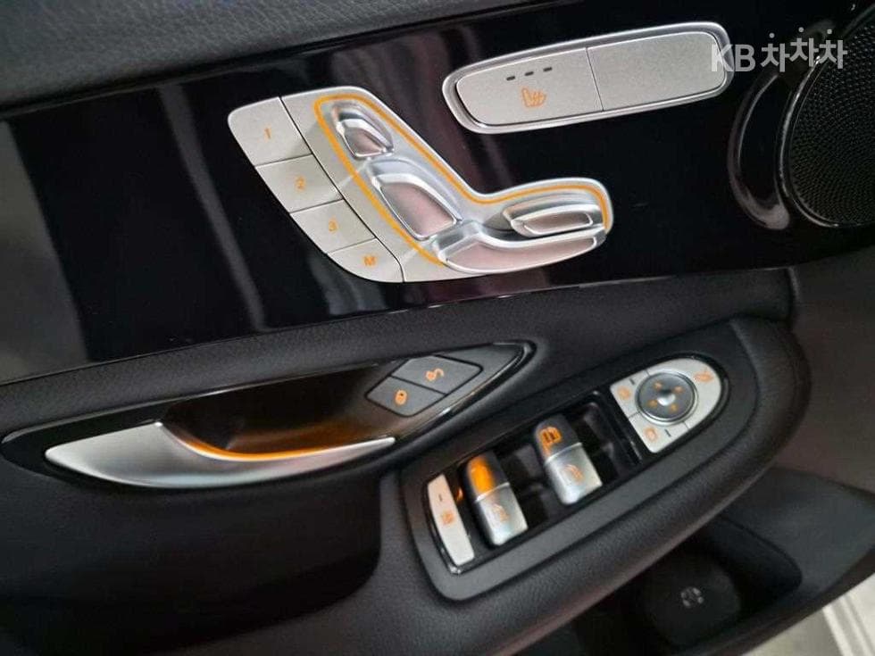 Mercedes-Benz The New (facelift) C-ClassC200 W205 - 12