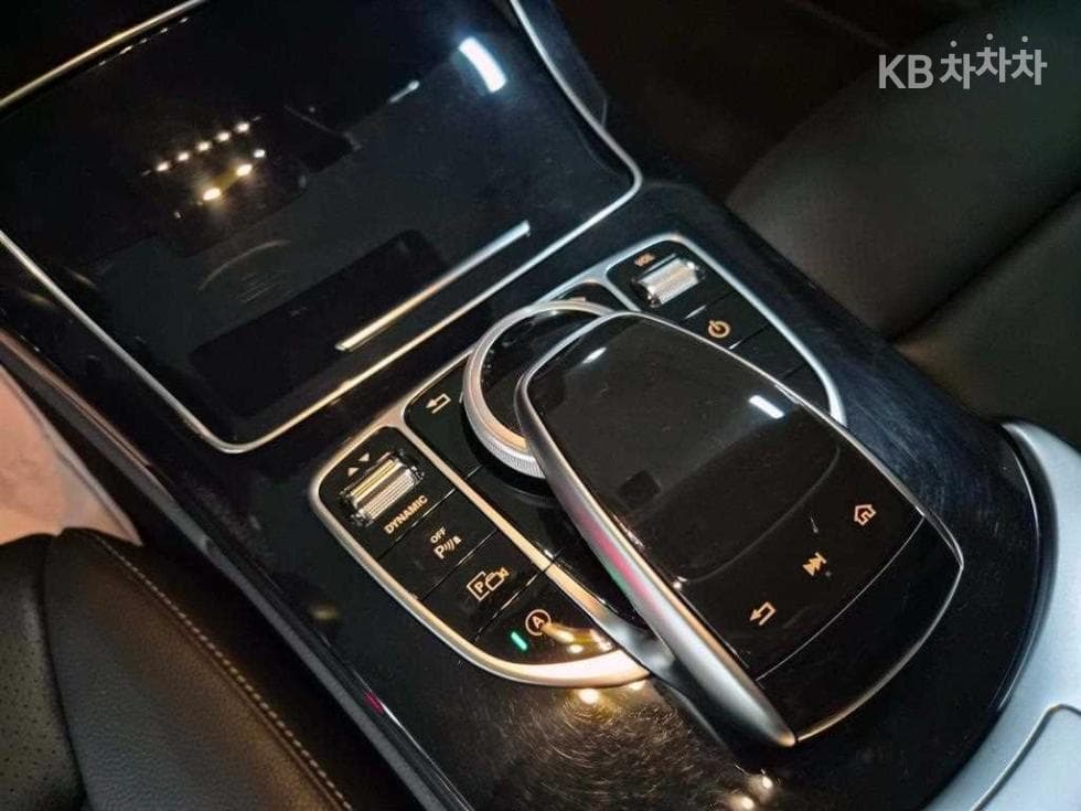 Mercedes-Benz The New (facelift) C-ClassC200 W205 - 17