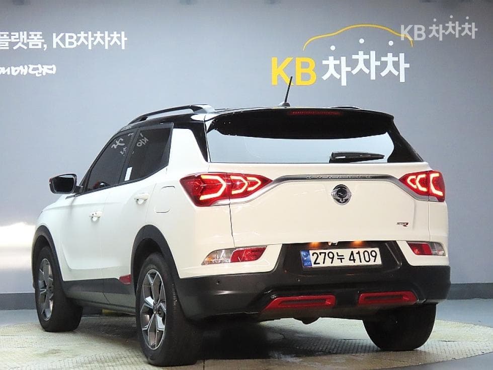 KG Mobility 뷰티플 코란도1.5 GDi Turbo 2WD R-PLUS - 4