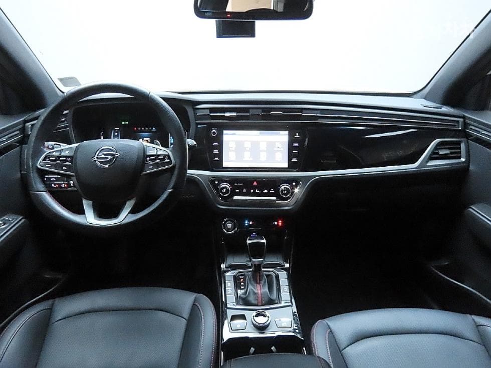 KG Mobility 뷰티플 코란도1.5 GDi Turbo 2WD R-PLUS - 6