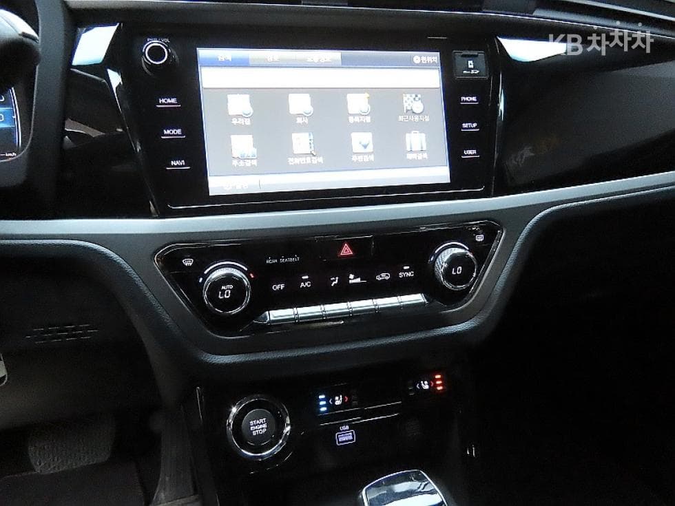KG Mobility 뷰티플 코란도1.5 GDi Turbo 2WD R-PLUS - 16