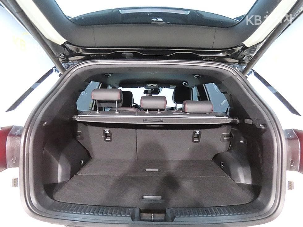 KG Mobility 뷰티플 코란도1.5 GDi Turbo 2WD R-PLUS - 19