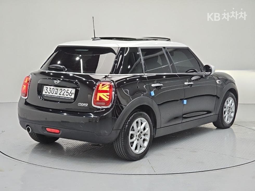Mini Cooper 5-door1.5 하이트림 - 4