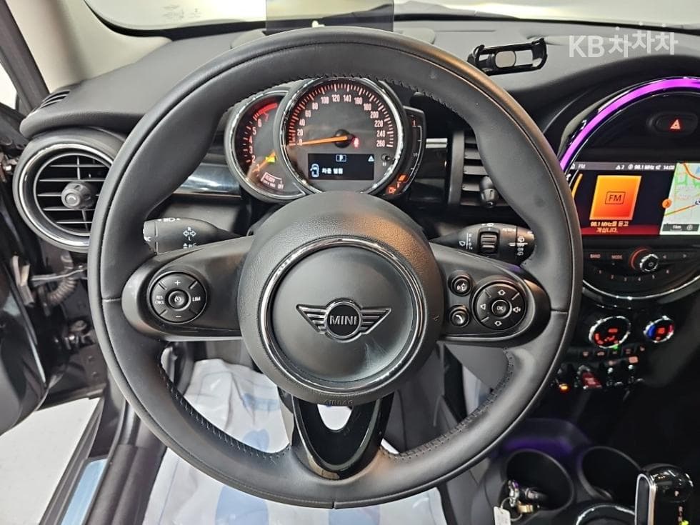Mini Cooper 5-door1.5 하이트림 - 9