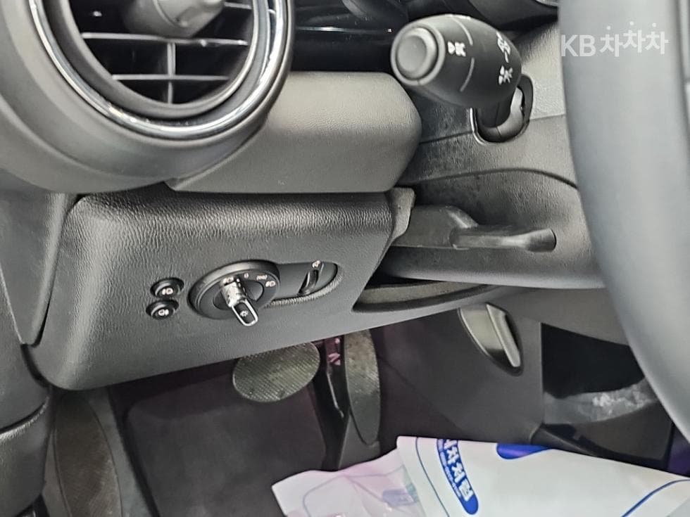 Mini Cooper 5-door1.5 하이트림 - 17
