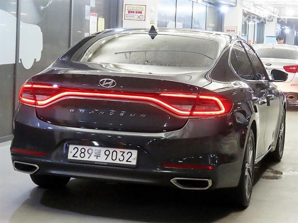 Хюндай Grandeur (Azera)IG2.4 Premium Специал (специален признак/издание) - 4
