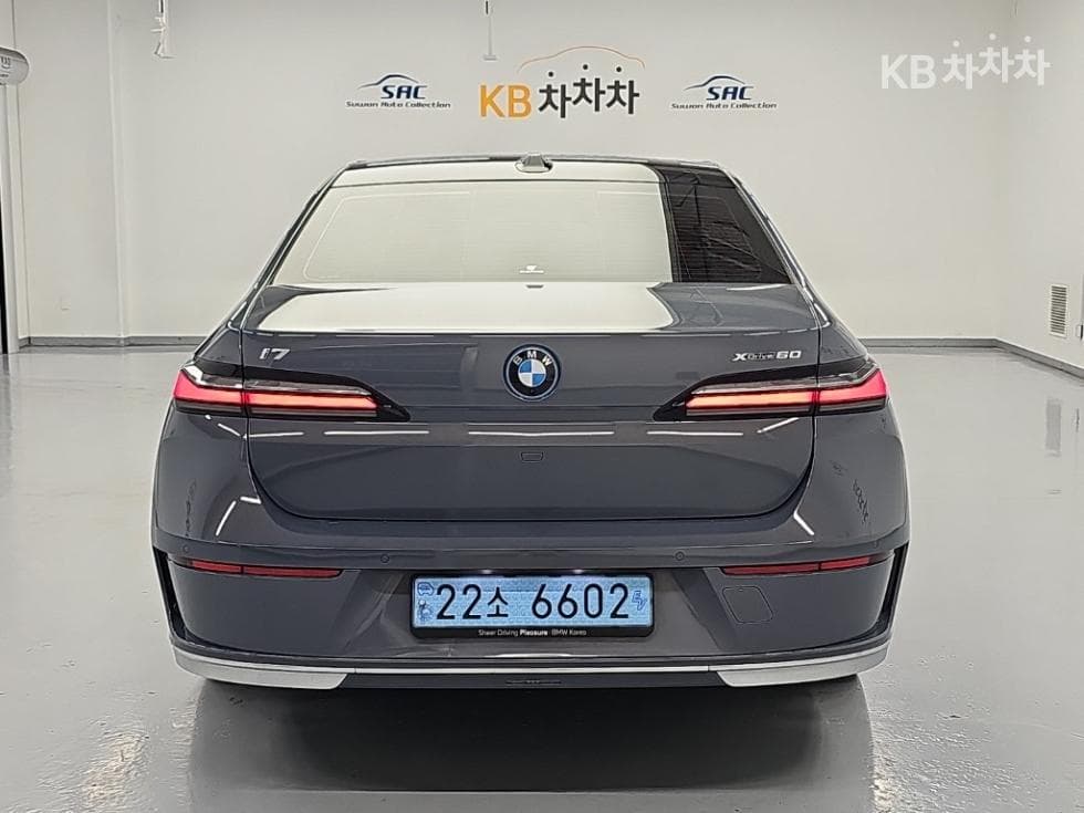 BMW i7xDrive 60 DPE - 3