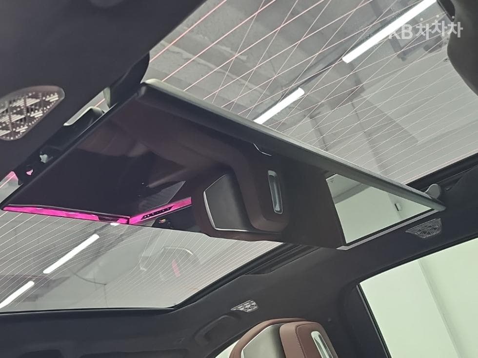 BMW i7xDrive 60 DPE - 13
