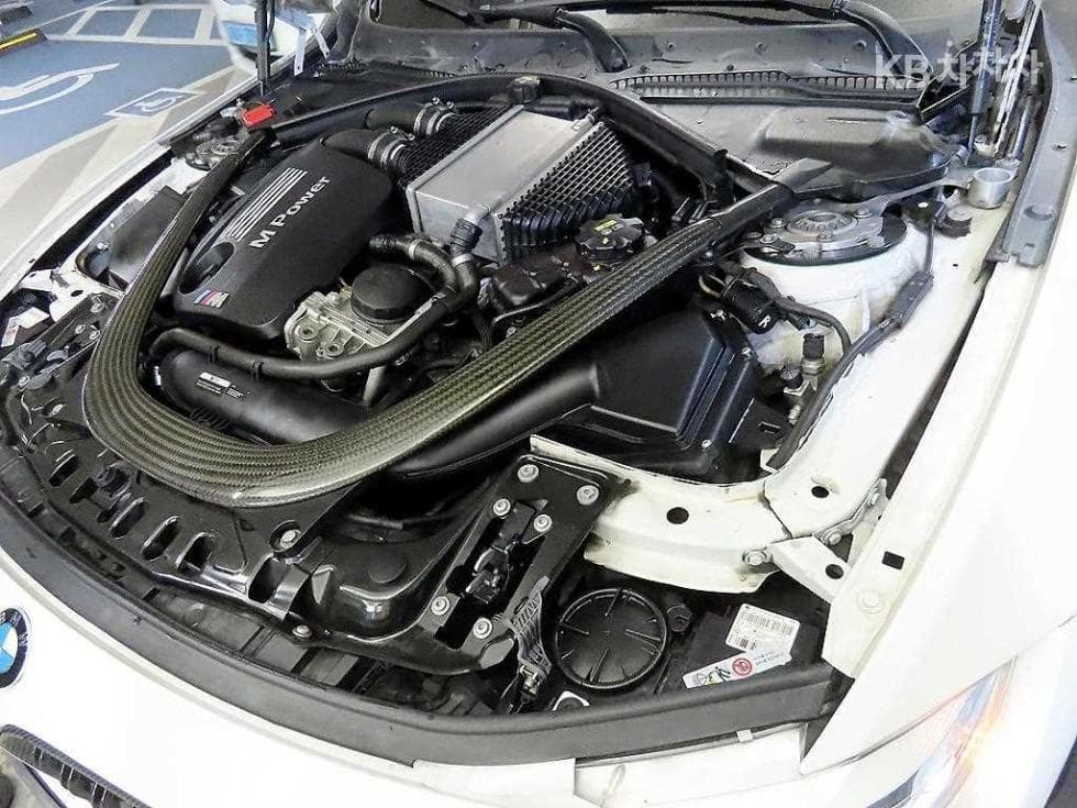BMW M시리즈M4 Купе F82 - 19