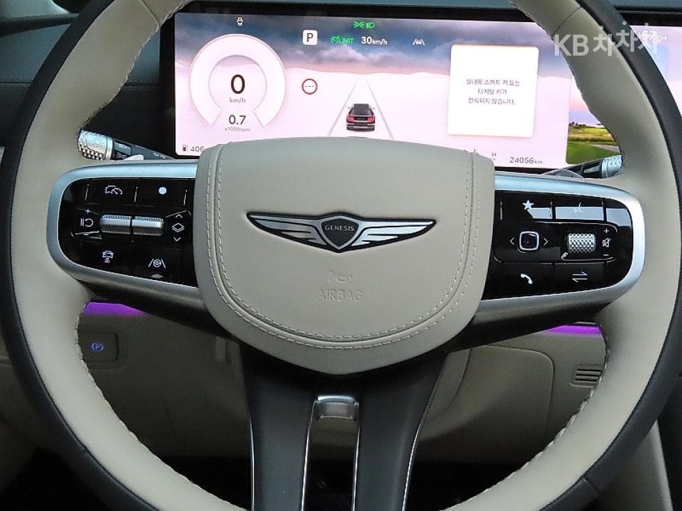 Genesis GV802.5 Turbo Gasoline 2WD - 18
