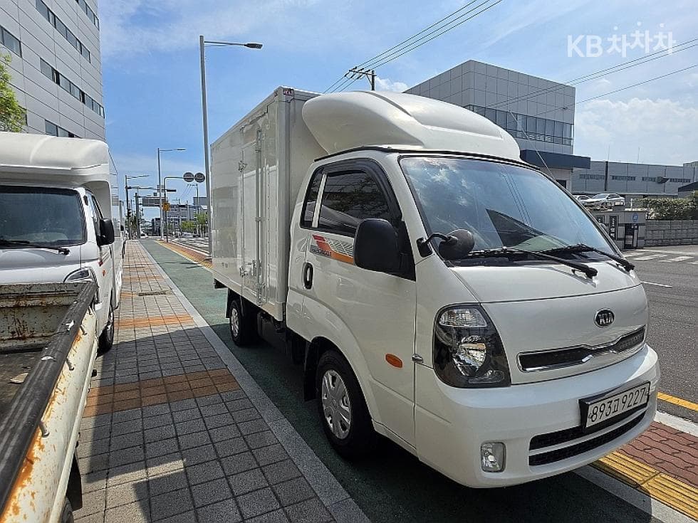 Kia Bongo 3 (light truck)1 Ton Box Truck Extra Long Plus형 King Cab Deluxe - 5