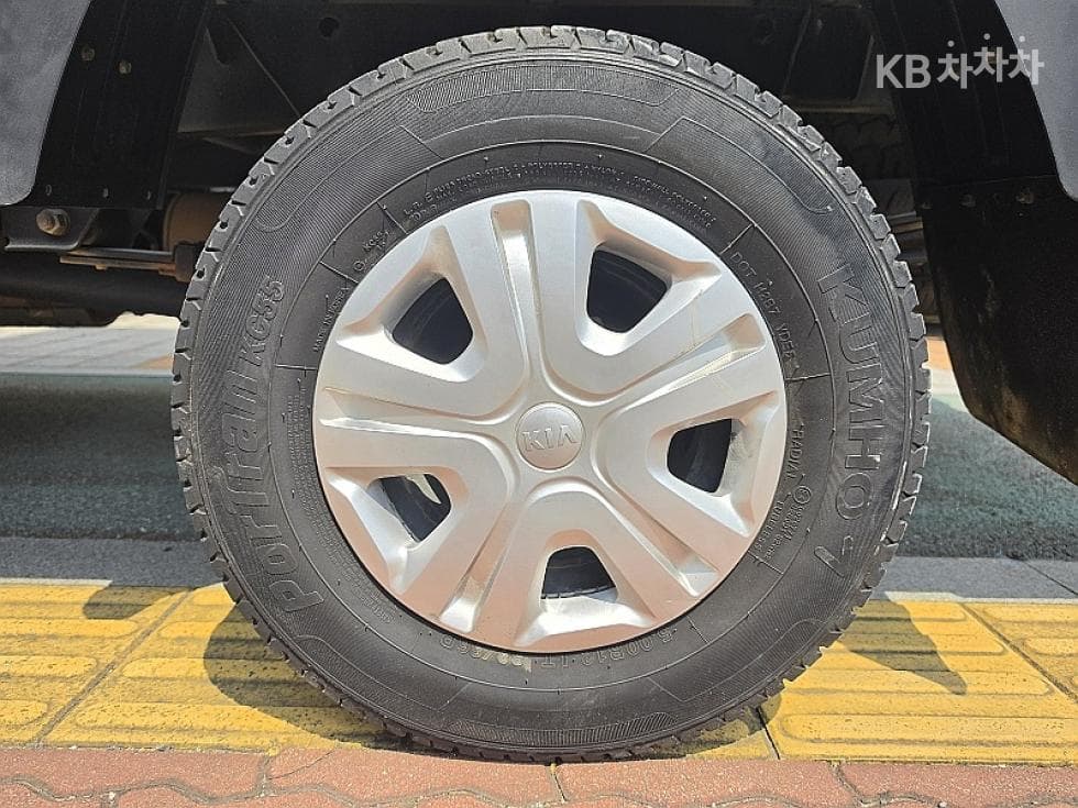 Kia Bongo 3 (light truck)1 Ton Box Truck Extra Long Plus형 King Cab Deluxe - 18