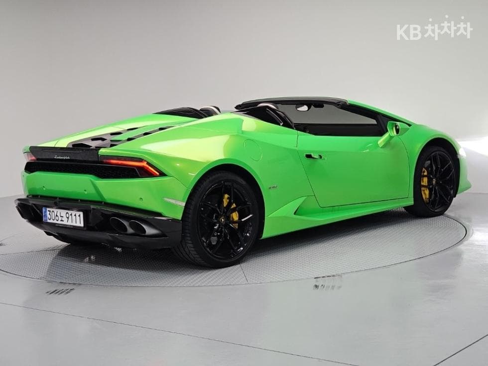람보르기니 우라칸LP610-4 Spyder - 4