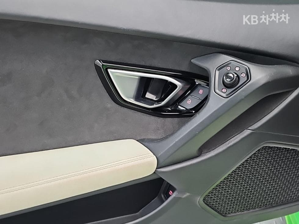 람보르기니 우라칸LP610-4 Spyder - 12