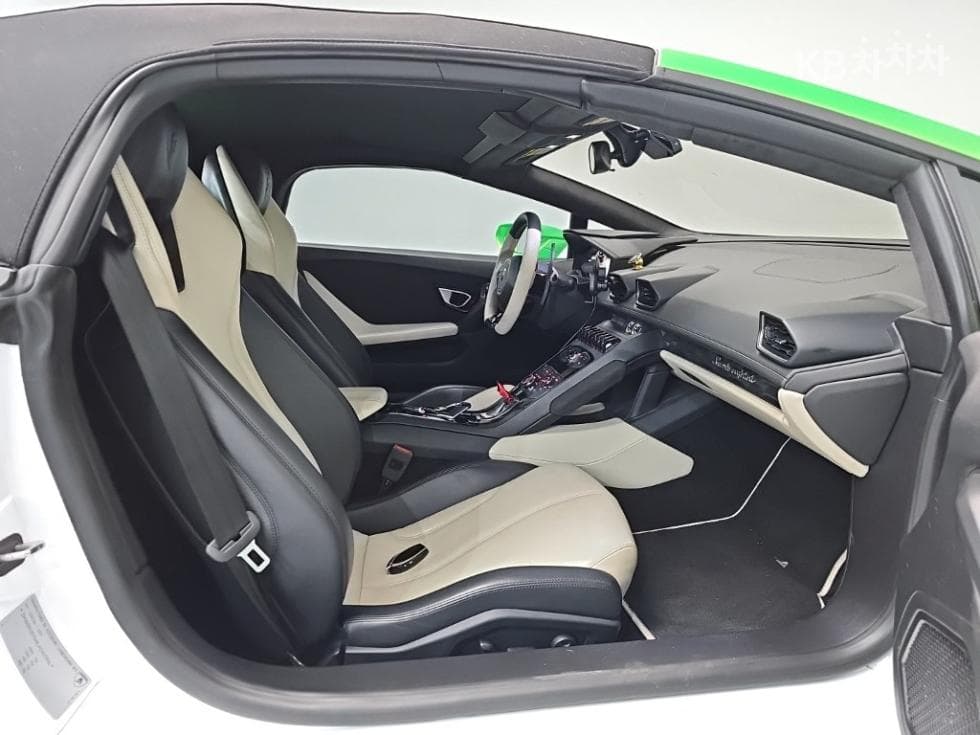 람보르기니 우라칸LP610-4 Spyder - 17