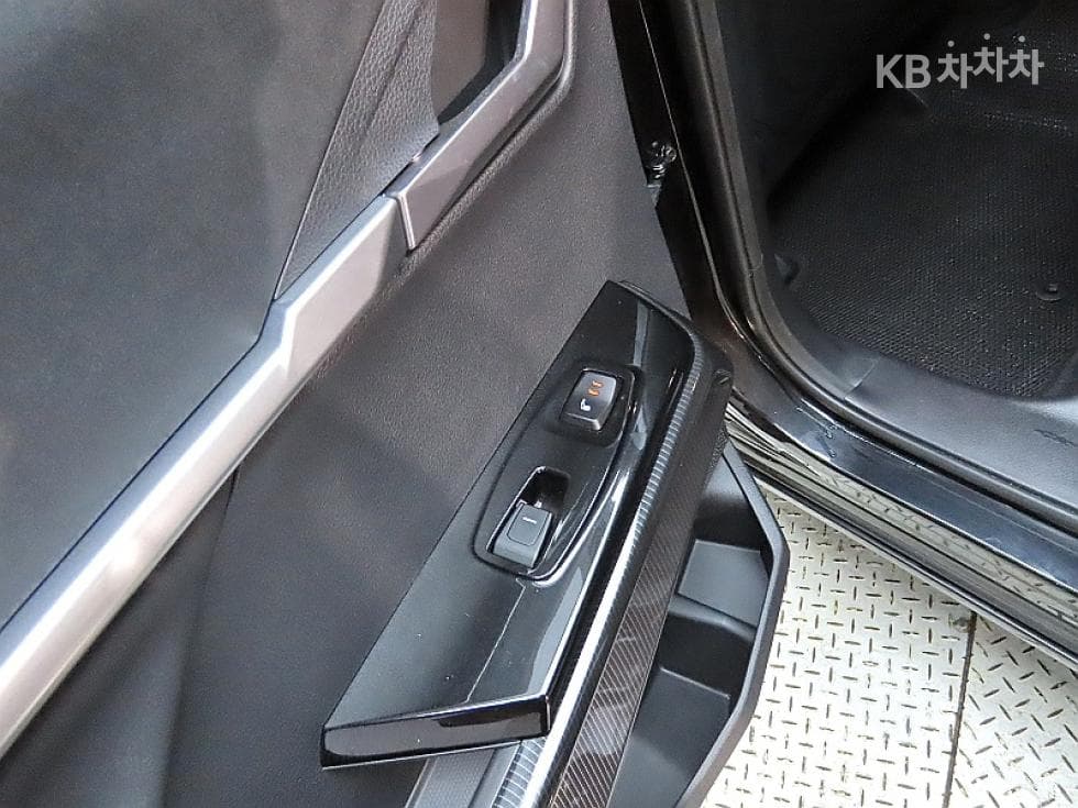 KG Mobility 액티언(J120)2WD S7 Standard - 17