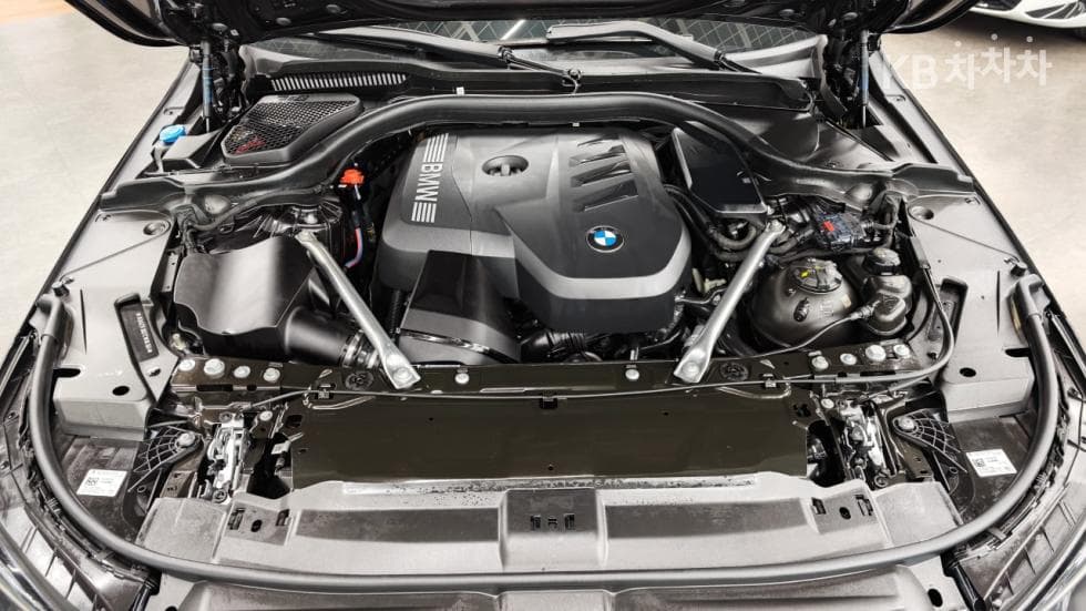 BMW Нов5 Серия(G60)520i M Sport - 6