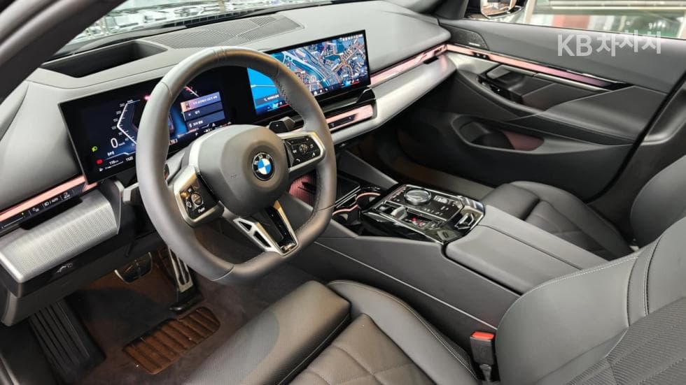 BMW Нов5 Серия(G60)520i M Sport - 10